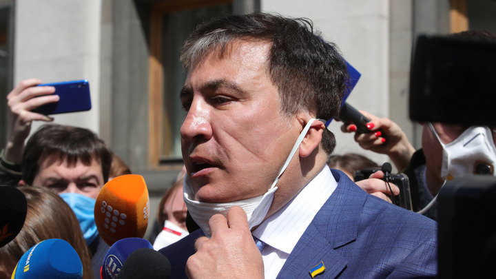 "Вроде человек нормальный, а тут - чип": Саакашвили показал особенности украинских чиновников
