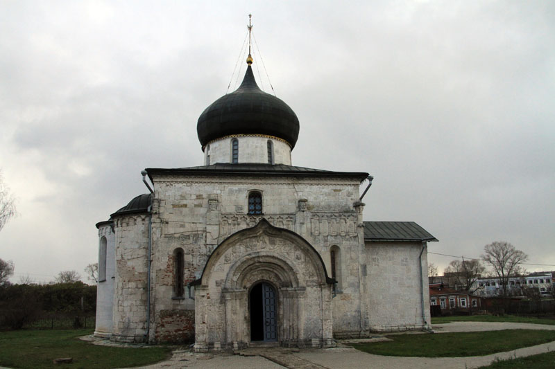 2013-10-19 Последний домонгольский каменный храм: Георгиевский собор (Юрьев-Польский) 1234 г. 2013-10-19 Последний домонгольский каменный храм: Георгиевский собор (Юрьев-Польский) 1234 г.