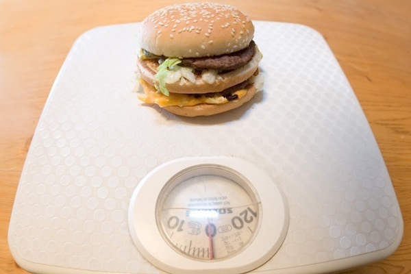 Геннадий Онищенко объяснил отсутствием физического труда рост числа россиян с лишним весом