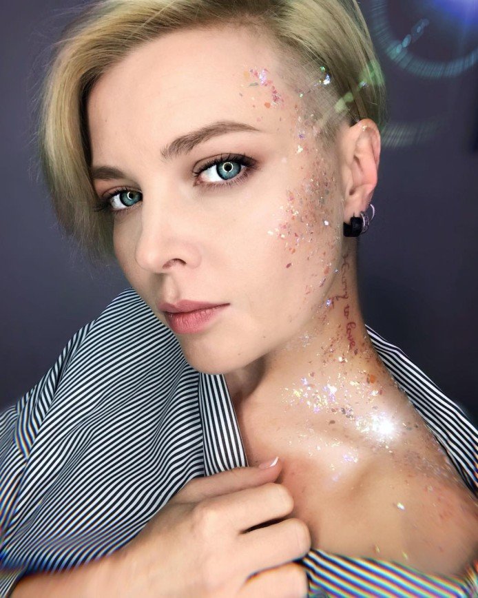 Звезда вечеринки: новогодний макияж, который превратит вас в королеву