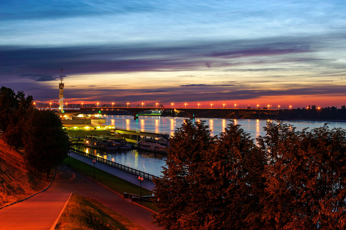 Набережная реки Волга в Ярославле