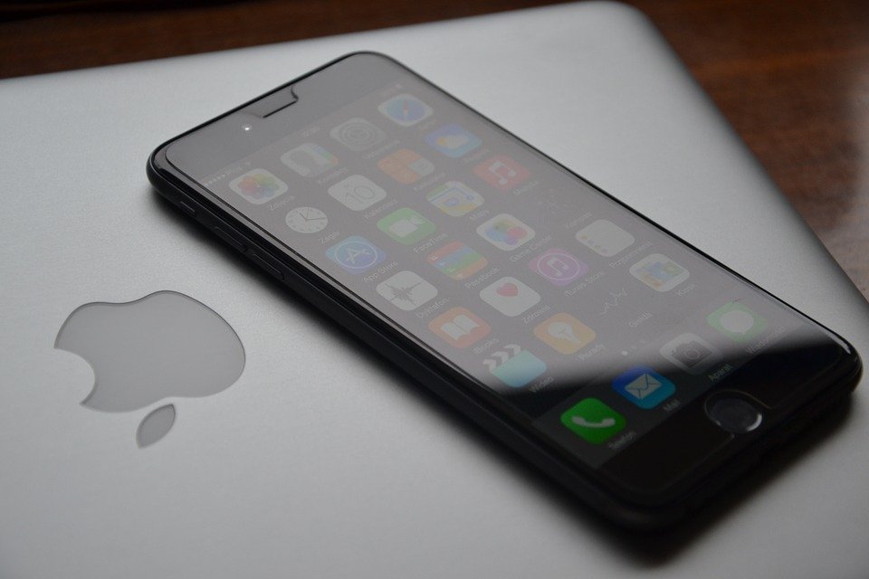 Не оправдали ожиданий: купленный в кредит iPhone 8 Plus взорвался во время зарядки в Тайване Не оправдали ожиданий: купленный в кредит iPhone 8 Plus взорвался во время зарядки в Тайване