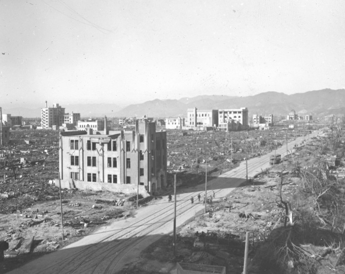 Трагедия в Хиросиме: Щемящие фотографии об атомной бомбардировке 1945 года.