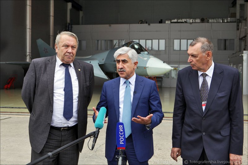 ПАК ФА впервые показали вблизи!