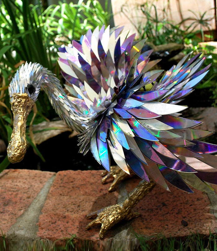 Animal Sculptures Made Of Shattered Cds