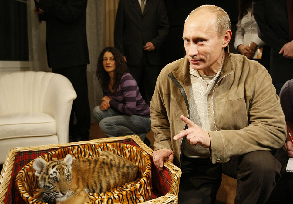 Владимир Путин отпразднует 64-летие в кругу родных и друзей Владимир Путин отпразднует 64-летие в кругу родных и друзей