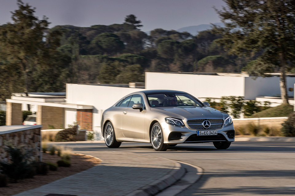 Тест-драйв нового купе Mercedes-Benz E-класса, которое наконец стало собой. Фото 5