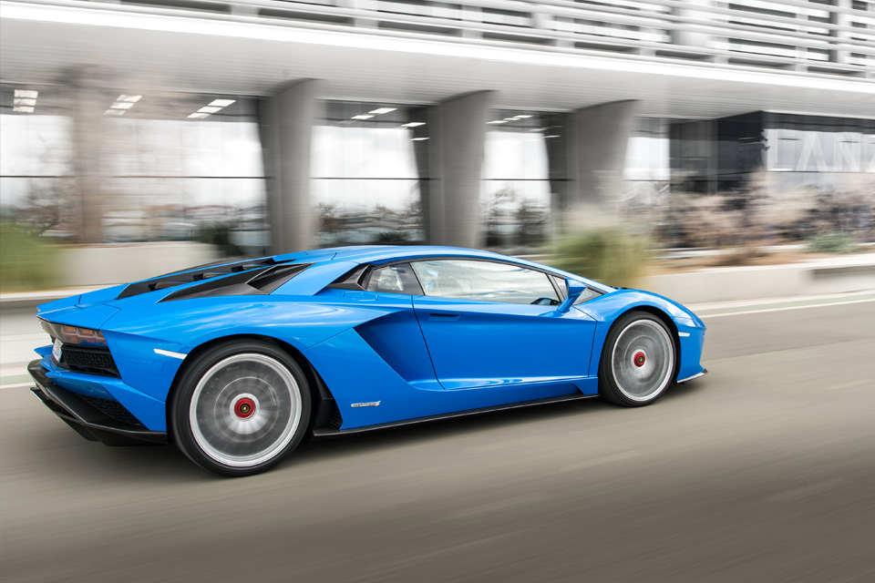 Тест-драйв Lamborghini Aventador S, после которого нужно заново учиться жить. Фото 2