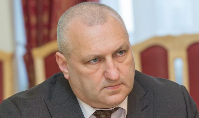 Вячеслав Гуськов: «Как сто лет тому назад…» — большевистская болотная песня Вячеслав Гуськов: «Как сто лет тому назад…» — большевистская болотная песня