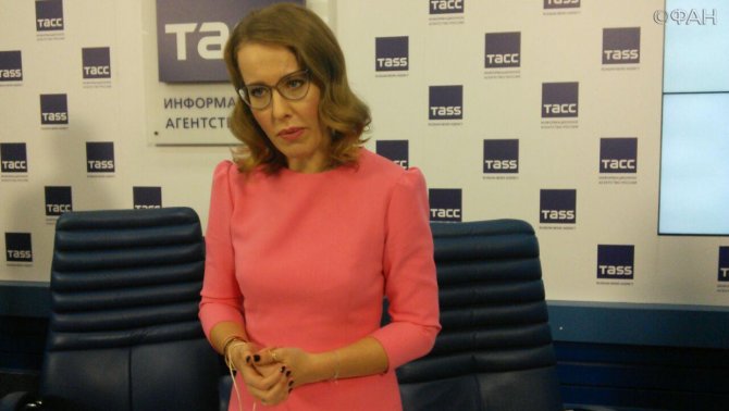 Оскорбленная Собчак теперь рьяно ругает Киев за Крым Оскорбленная Собчак теперь рьяно ругает Киев за Крым