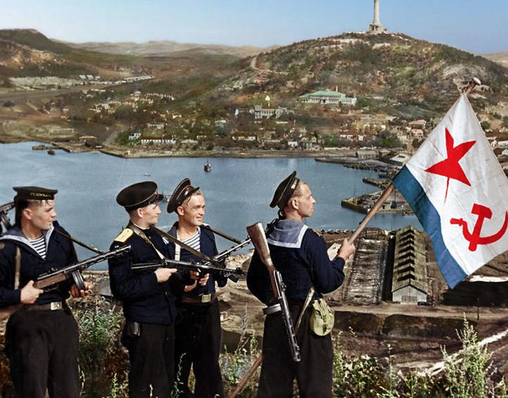 Цветные фотографии ВОВ в которых отображен великий подвиг Советского народа