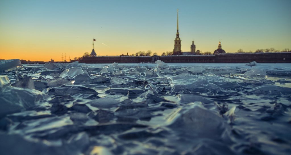 Первый снег – в моём городе вновь первый снег