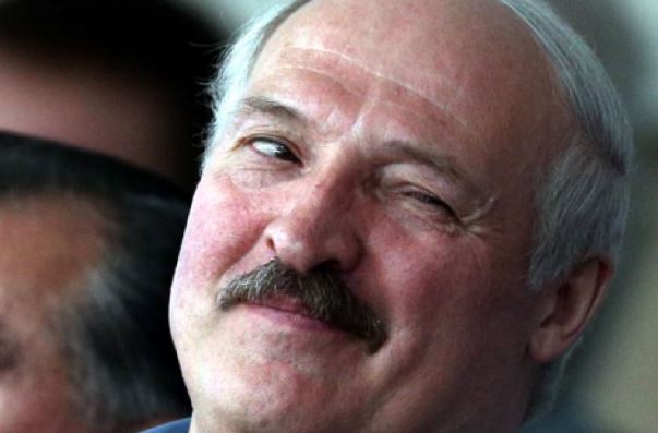 Лукашенко предлагает Европе и Украине посещать Россию без проверки документов Лукашенко предлагает Европе и Украине посещать Россию без проверки документов