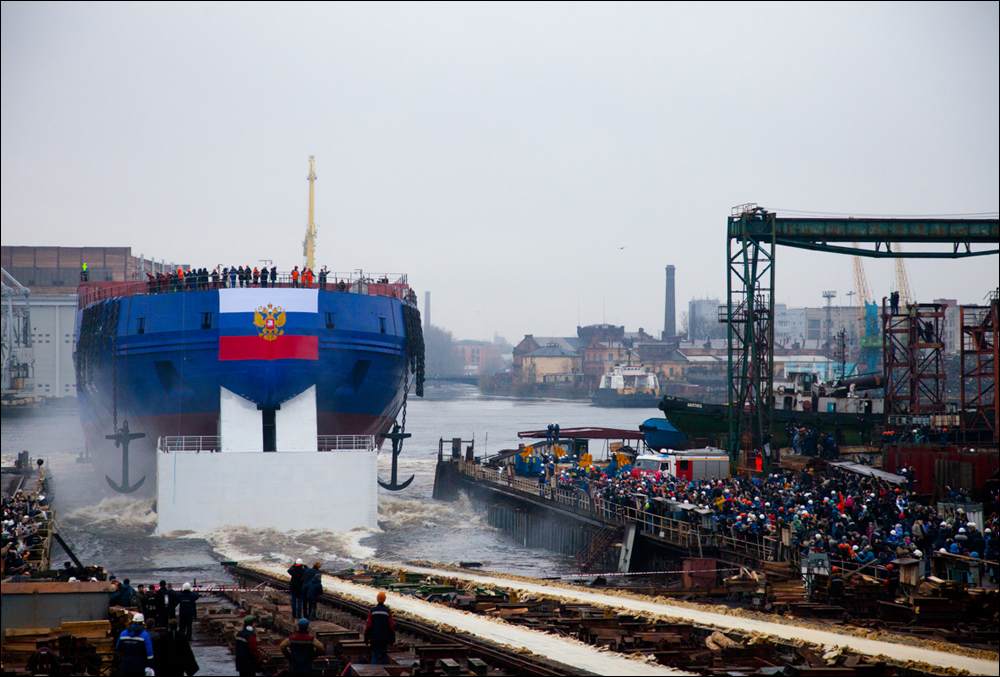 Ледокол «Виктор Черномырдин» спущен на воду на Балтийском заводе