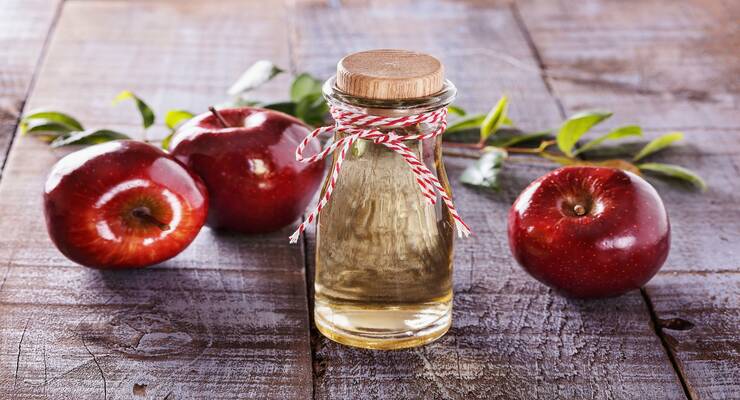 Яблочный уксус может помочь похудеть и улучшить обмен веществ