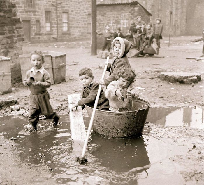 30. Игры в грязи, Глазго, 1960 год  детство, прошлое, фотография