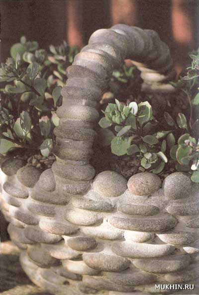 Корзинка из гальки