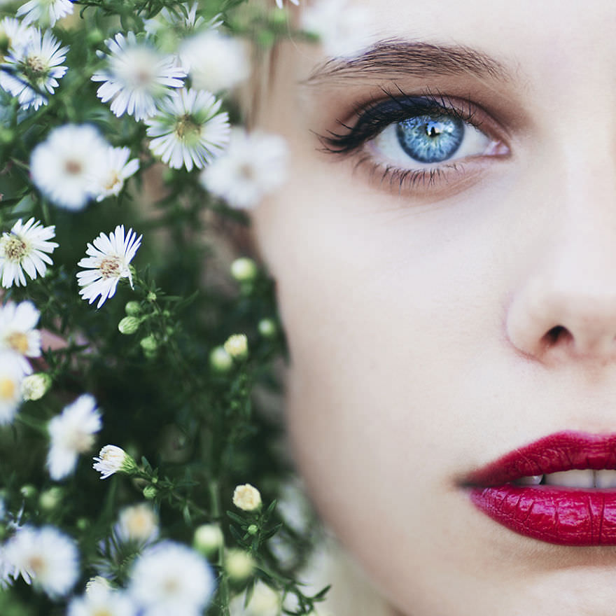 Photographer-inspired-by-a-blue-eyes-models-58974c58cc69f__880