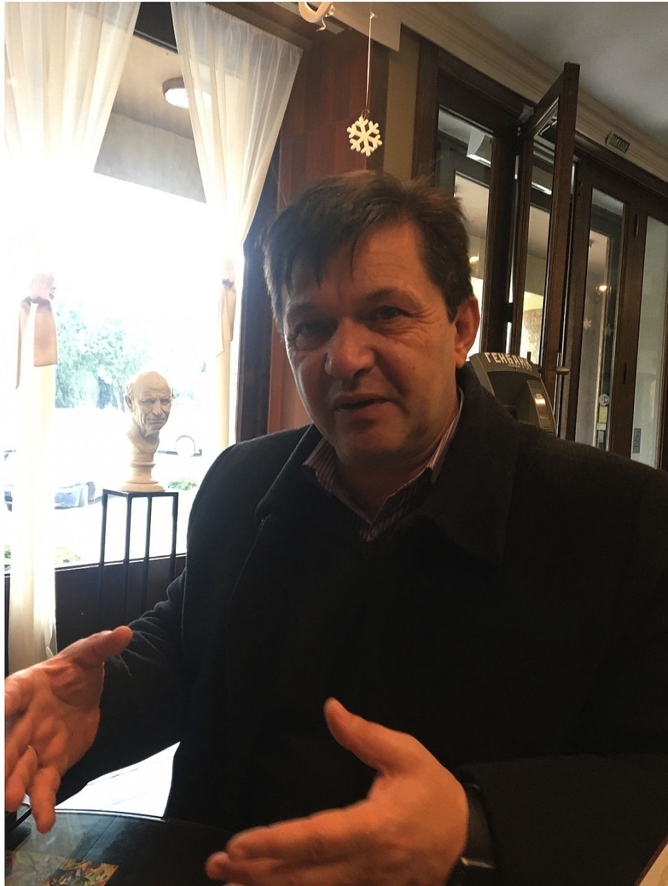 "В Севастополе идет масштабный передел собственности - считал член Общественной палаты Олег Гасанов"