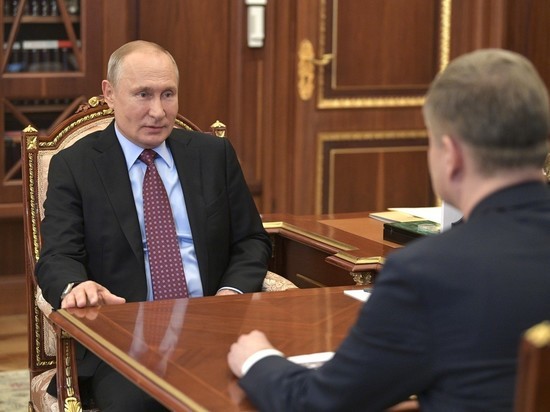 Путин знаково вернулся в Кремль Вышел из бункера: Путин знаково вернулся в Кремль
