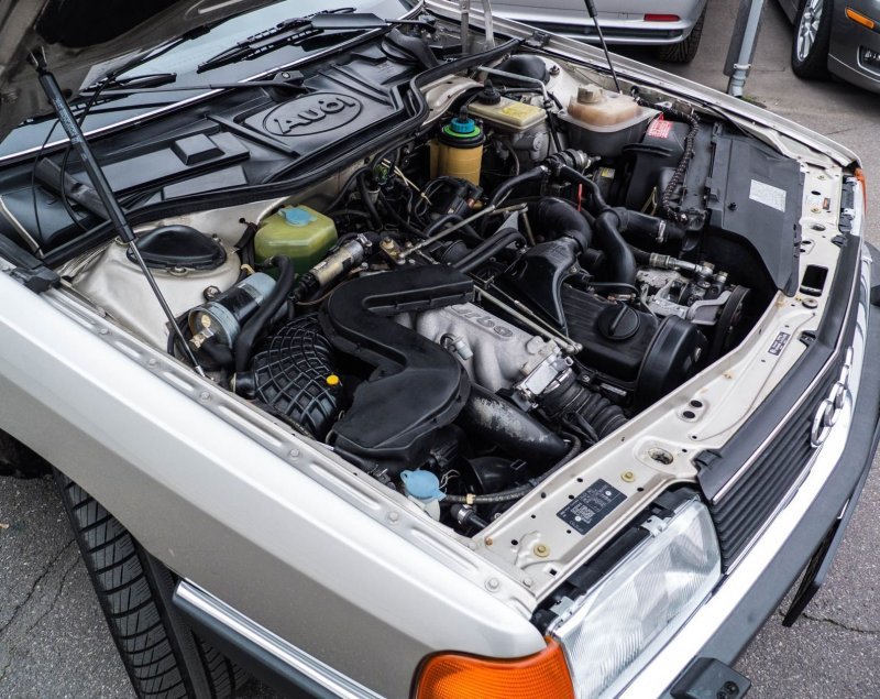 Audi 100 Turbo C3 :    80-