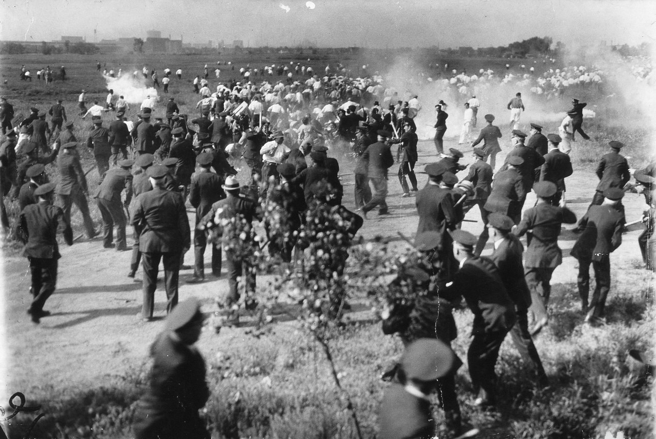 Ровно 80 лет назад 30 мая 1937 года вошел в историю как бойня на День Поминовения Ровно 80 лет назад 30 мая 1937 года вошел в историю как бойня на День Поминовения