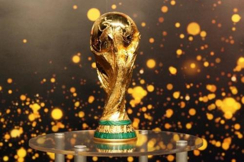 КУБОК ЧЕМПИОНАТА МИРА ПО ФУТБОЛУ ИЗ ЗОЛОТА ПРИВЕЗЛИ В КАЗАХСТАН