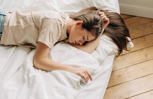 Офтальмолог рассказала о вреде неяркого света