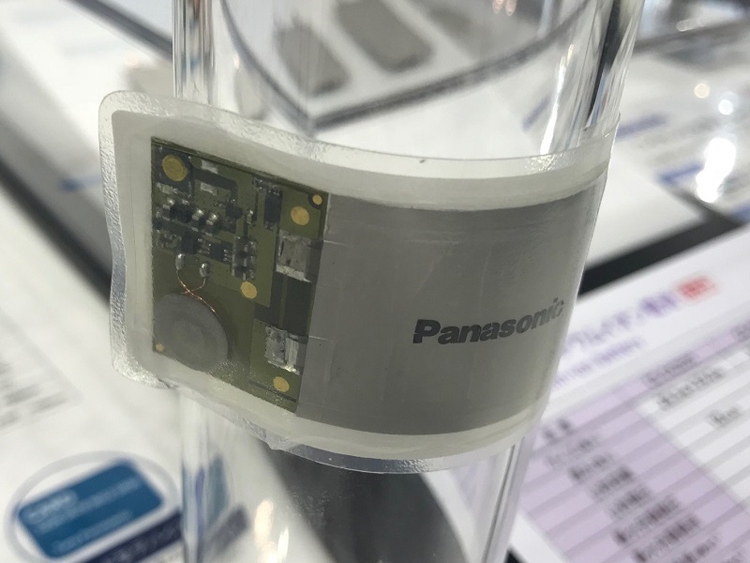 В Panasonic созданы гибкие аккумуляторы с беспроводной подзарядкой