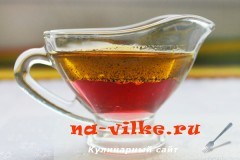 Салат овощной с пармезаном и оливками Салат овощной с пармезаном и оливками