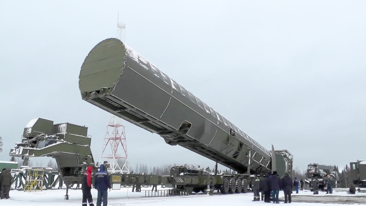 Для чего Россия продемонстрировала США гиперзвуковые ракеты "Авангард"