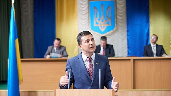 Майдан ничему не научил Украину: она уже любит выдуманного президента.