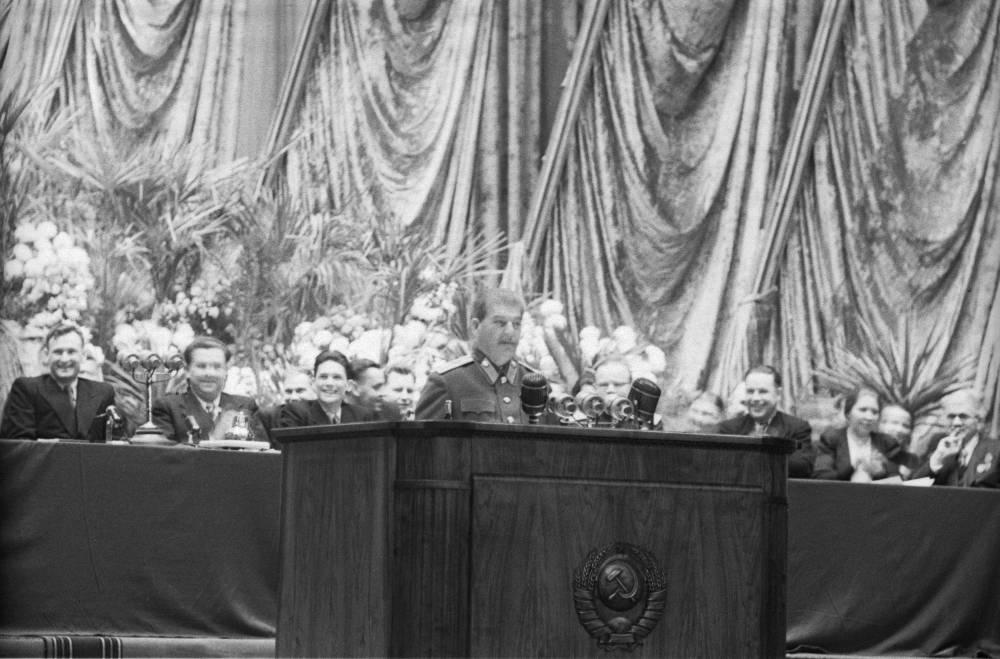 Что изменят в жизни россиян и их детей новые поправки к Конституции?