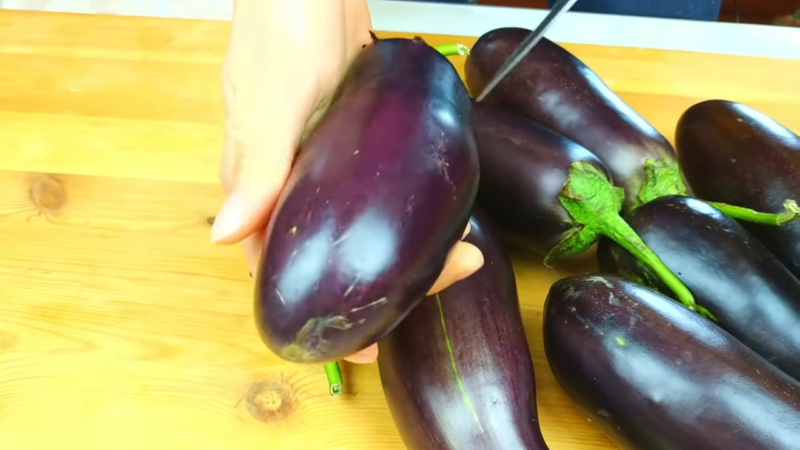 Простой способ хранить баклажаны круглый год, сохранив их вкус Простой способ хранить баклажаны круглый год, сохранив их вкус