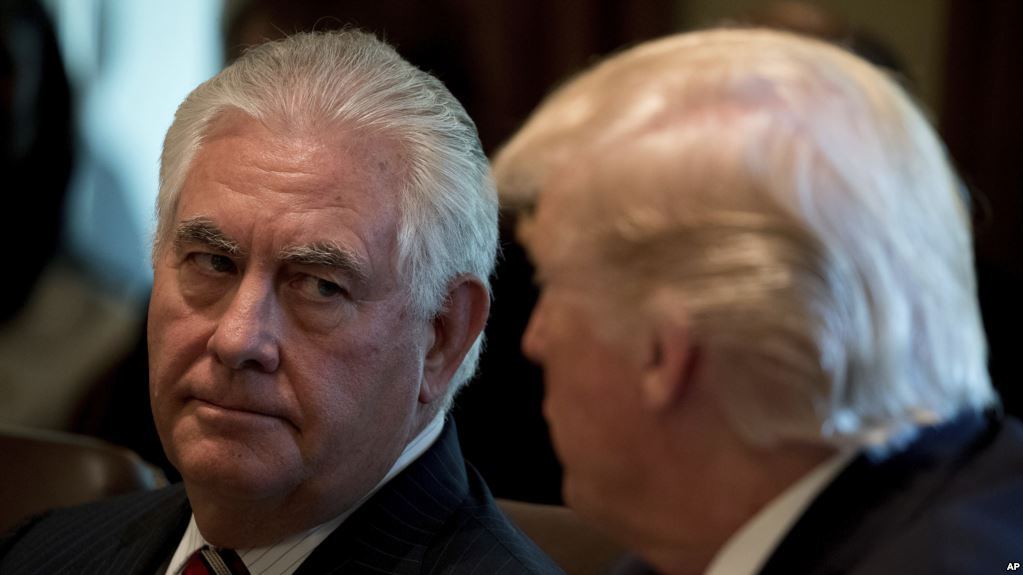 У Тиллерсона лопнуло терпение: отношения госсекретаря и президента Трампа достигли дна У Тиллерсона лопнуло терпение: отношения госсекретаря и президента Трампа достигли дна
