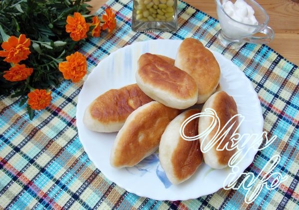 рецепт Жареные пирожки с картошкой и луком