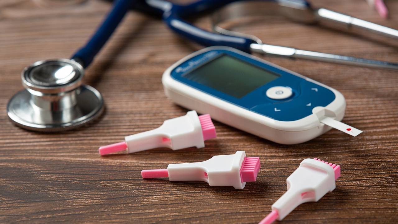 Россиян предупредили о риске сокращения жизни на 10-15 лет из-за опасного заболевания