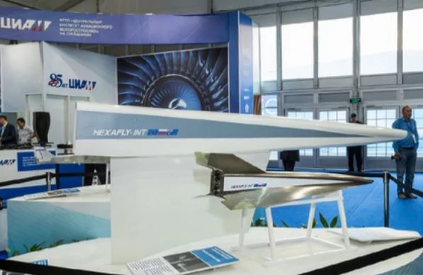 «В 7-8 раз выше скорости звука»: российские авиастроители испытают самолёт будущего «В 7-8 раз выше скорости звука»: российские авиастроители испытают самолёт будущего
