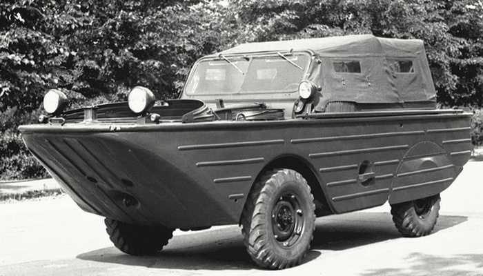 Автомобиль-амфибия ГАЗ-46 «МАВ». Автомобиль-амфибия ГАЗ-46 «МАВ».