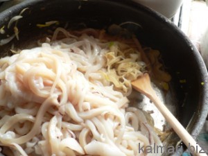 Жареные кальмары. Жареные кальмары.
