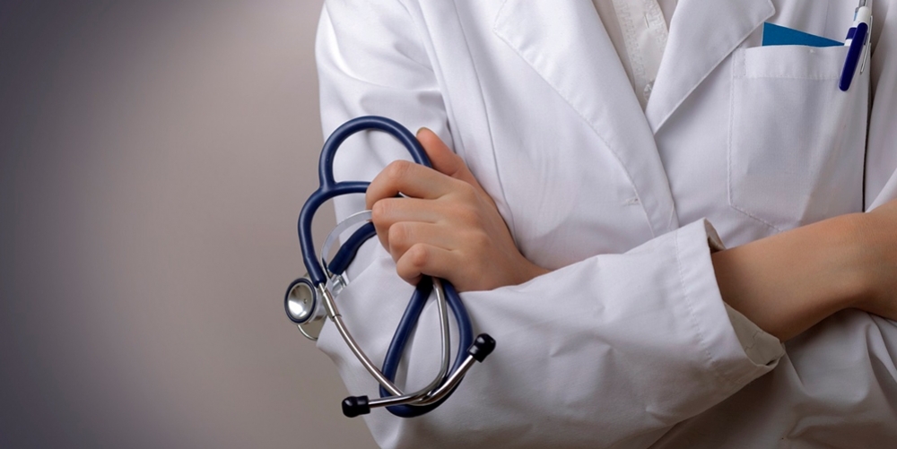 Россиян предупредили о серьезной угрозе здоровью из-за выдавливания прыщей