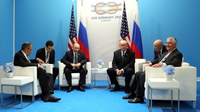 Трамп рассказал об обмене любезностями на встрече с Путиным на саммите G20