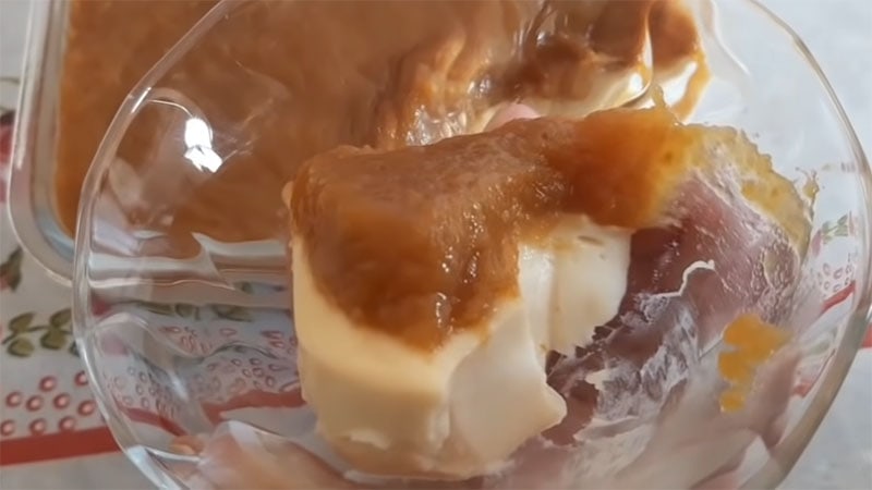 Девушка купила спелые бананы и сделала десерт, который вы обязательно захотите попробовать