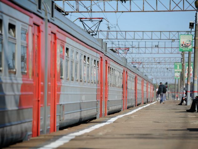 В Подмосковье из-за заводского брака «разорвало» на две части пассажирский поезд