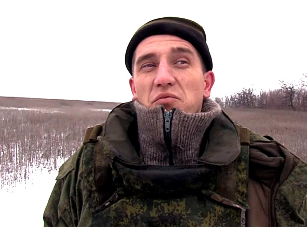 Русский снайпер, воюющий за армию ДНР, пояснил, зачем он приехал в Донбасс Русский снайпер, воюющий за армию ДНР, пояснил, зачем он приехал в Донбасс