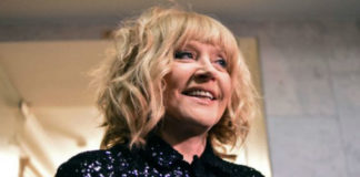 “Без прикрас”: Алла Пугачева не побоялась опубликовать чересчур смелое фото без макияжа “Без прикрас”: Алла Пугачева не побоялась опубликовать чересчур смелое фото без макияжа