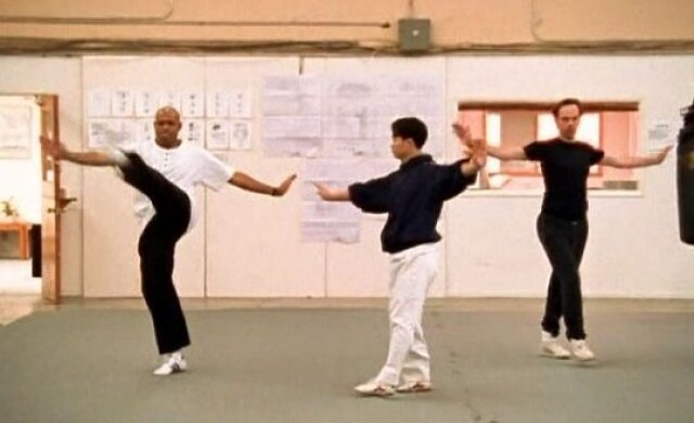 Фотографии со съёмок и малоизвестные факты о фильме "Матрица" Фотографии со съёмок и малоизвестные факты о фильме "Матрица" актеры, кино, любимое кино, матрица, фильм, шедевр