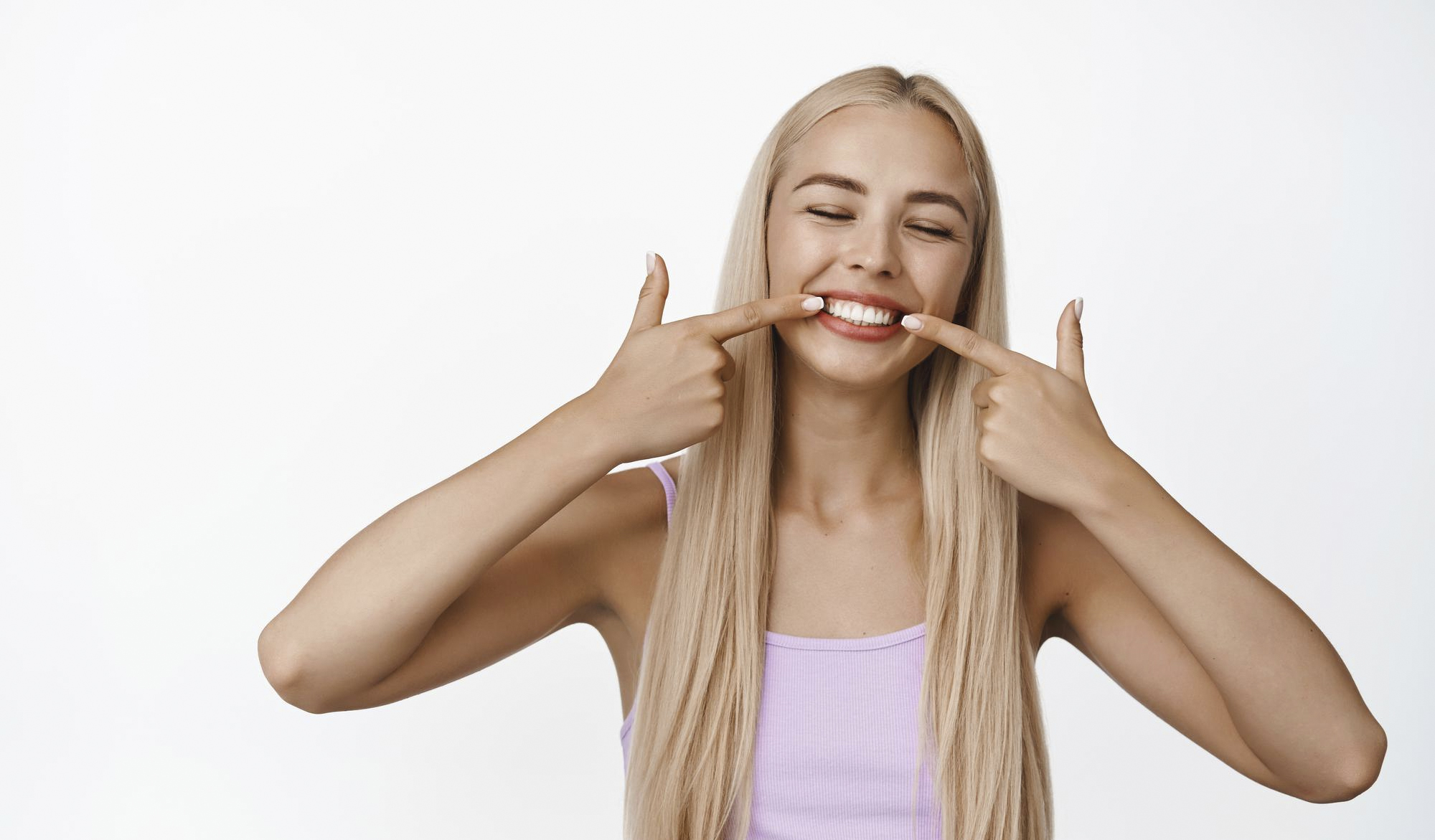 Врач предупредила о способных менять цвет зубов продуктах