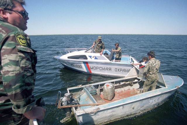 На Сахалине задержали браконьеров с тонной тихоокеанских лососей