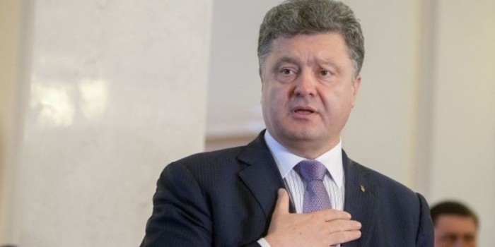 Порошенко заявил об угрозе нападения на Украину российских кибервойск